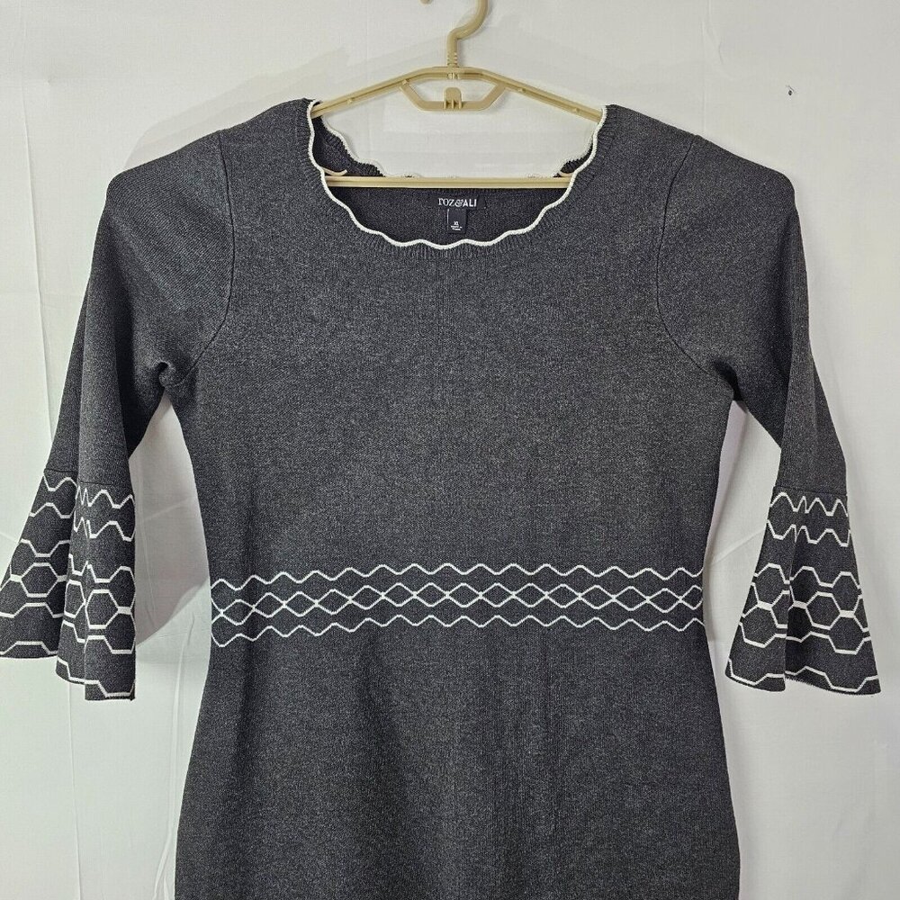 Roz & Ali Sweater Dress Womens XL Gray Bell Sleeve Scalloped Neck Knit Stretch - Picture 3 of 9